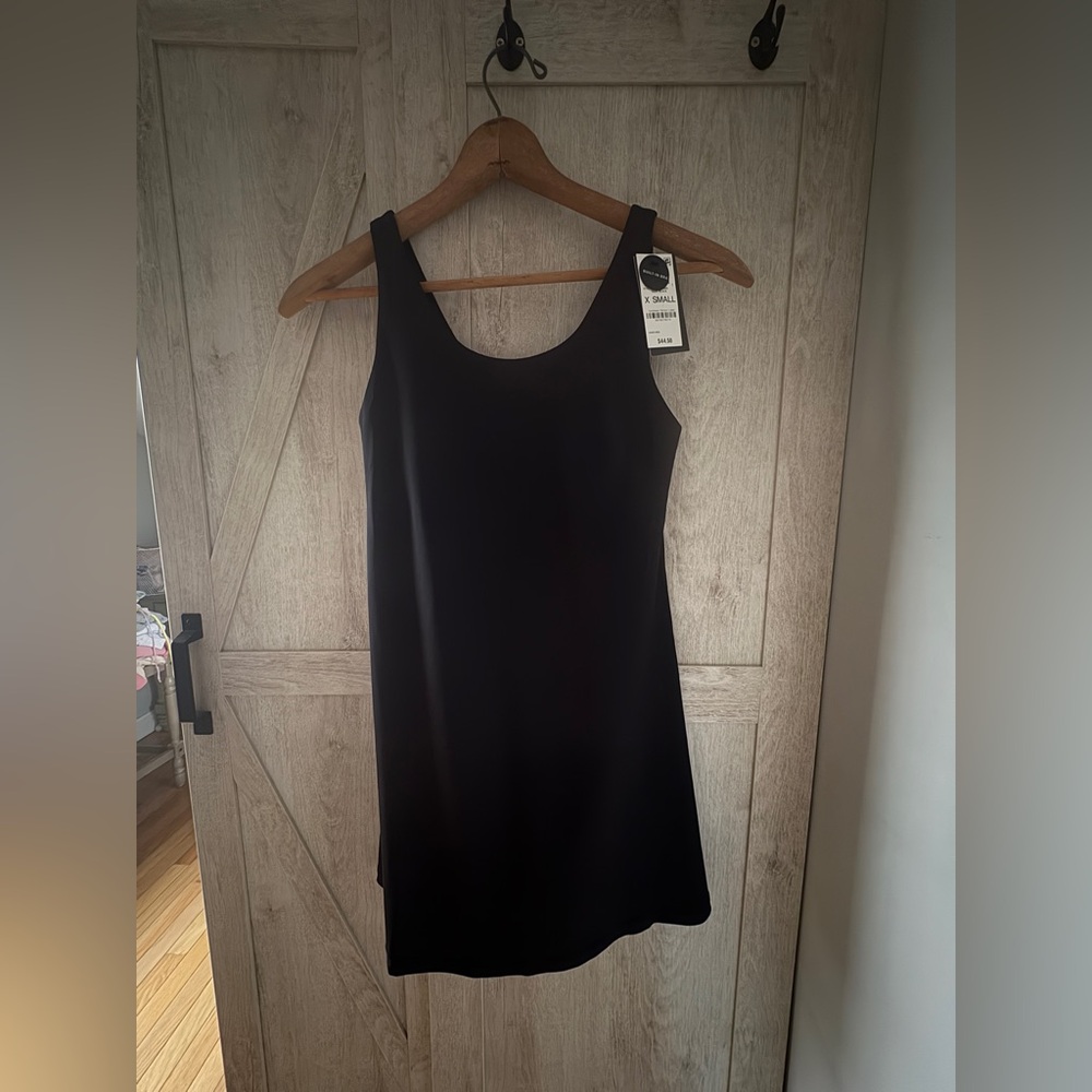 Black Performance Sports Dress – XS (Built-In Shorts & Bra)